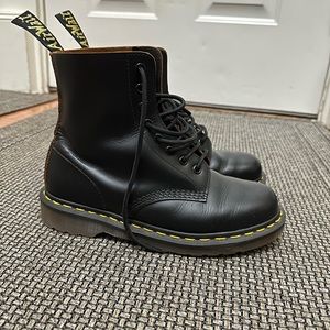 Made In England Dr. Martens 1460 DOCS BLACK
